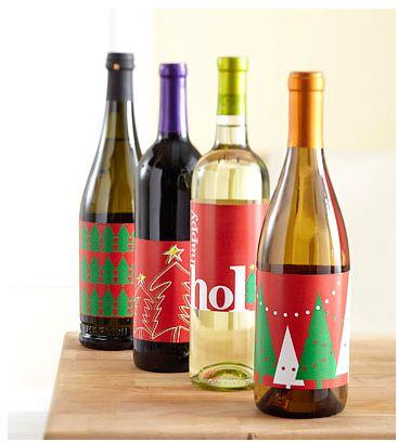 Decora las botellas en Navidad. decorar las botellas de la mesa de navidad