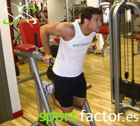Fondos para Tríceps Como entrenar los brazos en 15 minutos (de forma efectiva)