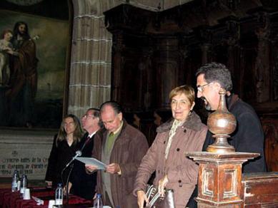 Integrantes del tribunal, antes de la lectura de la tesis de Mosén Rubí, en la propia capilla.