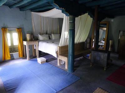 MAS RUSTICO EN EL HIMALAYA MAS RUSTICO EN EL HIMALAYA