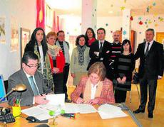 La Caixa destina 16.450 euros a AFACOVE La Caixa destina 16.450 euros a AFACOVE