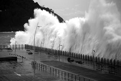 Big Swell San Sebastian