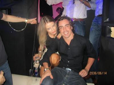 ¿Puede ser esta chica la causa de la separación de Fernando Alonso? Xenia Tchoumitcheva con Fernando Alonso