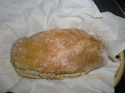 Pan de mostaza y eneldo