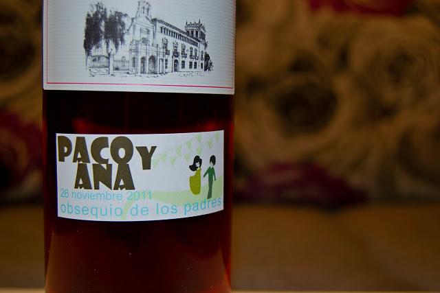 Las etiquetas e invitaciones personalidazas de Vitamina*d para Paco y Ana Las etiquetas e invitaciones personalidazas de Vitamina*d para Paco y Ana