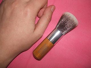 Long Handled Kabuki Long Handled Kabuki