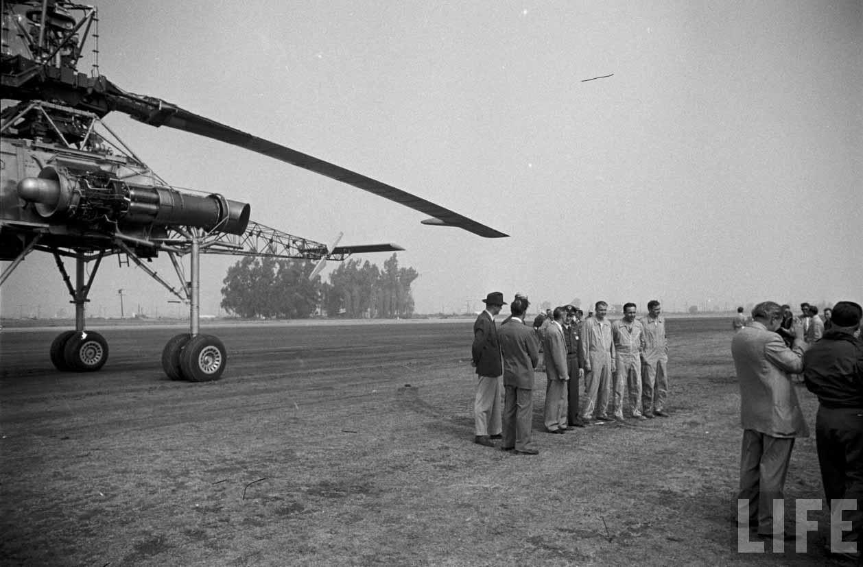 El helicóptero Hughes XH-17 El helicóptero Hughes XH-17