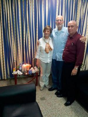 Líderes judíos cubanos visitaron al prisionero estadounidense Alan Gross  [+ fotos]