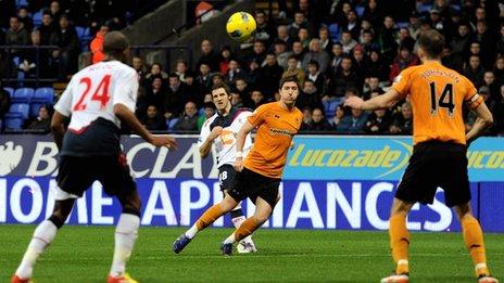 Empate sucidia entre Wolves y Bolton!