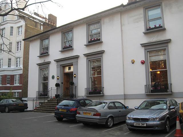 EN ABBEY ROAD: CAMINANDO CON LOS BEATLES