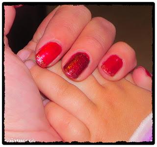 Reto uñil rojo para felicitar las fiestas... Reto uñil rojo para felicitar las fiestas...