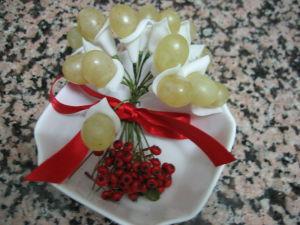 CÓMO SERVIR LAS UVAS EN FIN DE AÑO CÓMO SERVIR LAS UVAS EN FIN DE AÑO