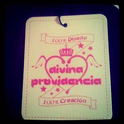 BLOGGERS X 1 SONRISA: AYUDAR TIENE PREMIO! BLOGGERS X 1 SONRISA: AYUDAR TIENE PREMIO!