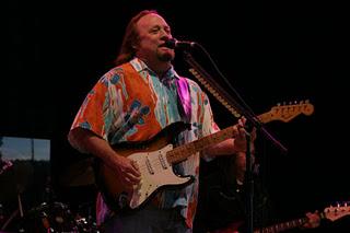 CROSBY, STILLS, NASH & YOUNG con TOM JONES CROSBY, STILLS, NASH & YOUNG con TOM JONES