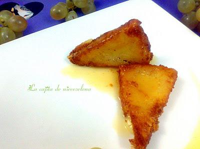 Torrijas de queso de oveja tierno con jarabe de uva Torrijas de queso de oveja tierno con jarabe de uva