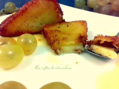 Torrijas de queso de oveja tierno con jarabe de uva Torrijas de queso de oveja tierno con jarabe de uva