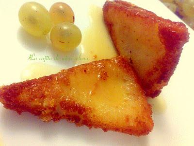 Torrijas de queso de oveja tierno con jarabe de uva Torrijas de queso de oveja tierno con jarabe de uva