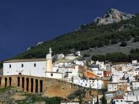 Torres, vigía de Sierra Mágina Torres, vigía de Sierra Mágina