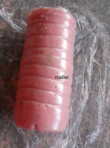 Salchichon o mortadela vegetariana Salchichon o mortadela vegetariana