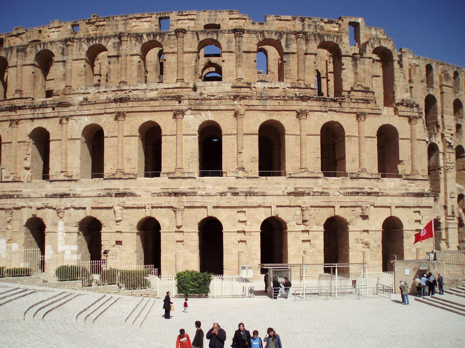 el Anfiteatro de El Djem el Anfiteatro de El Djem