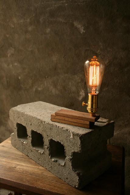 Las lámparas industriales de Luke Lamp Co. Las lámparas industriales de Luke Lamp Co.