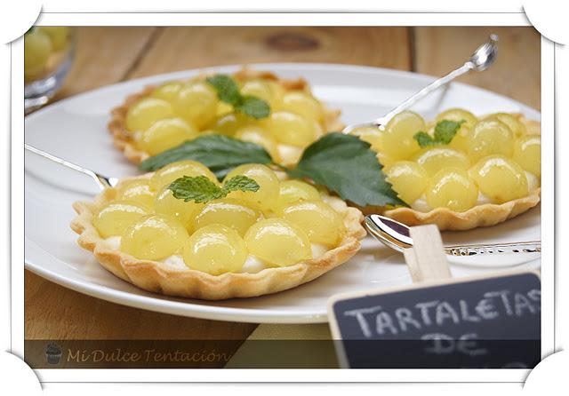 Tartaletas de Crema y Uvas