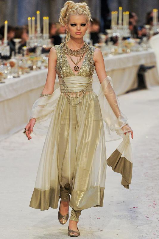 Chanel*París Bombay Show Pre Fall 2012