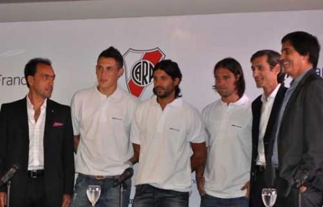 MuyBBVARiver Negocios en el jardín de infantes: el BBVA con Boca y River