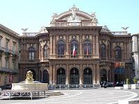 Catania: turismo a los pies del volcán Etna Catania: turismo a los pies del volcán Etna