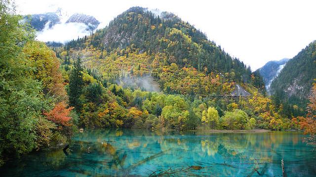 jiuzhaigou-valley