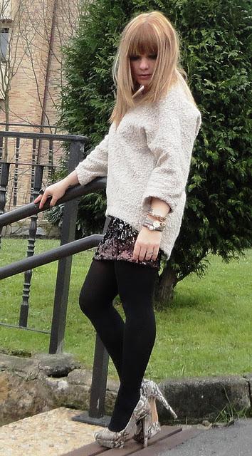 PLUMA, PUNTO, PITÓN Y LENTEJUELAS....¿es posible? PLUMA, PUNTO, PITÓN Y LENTEJUELAS....¿es posible?