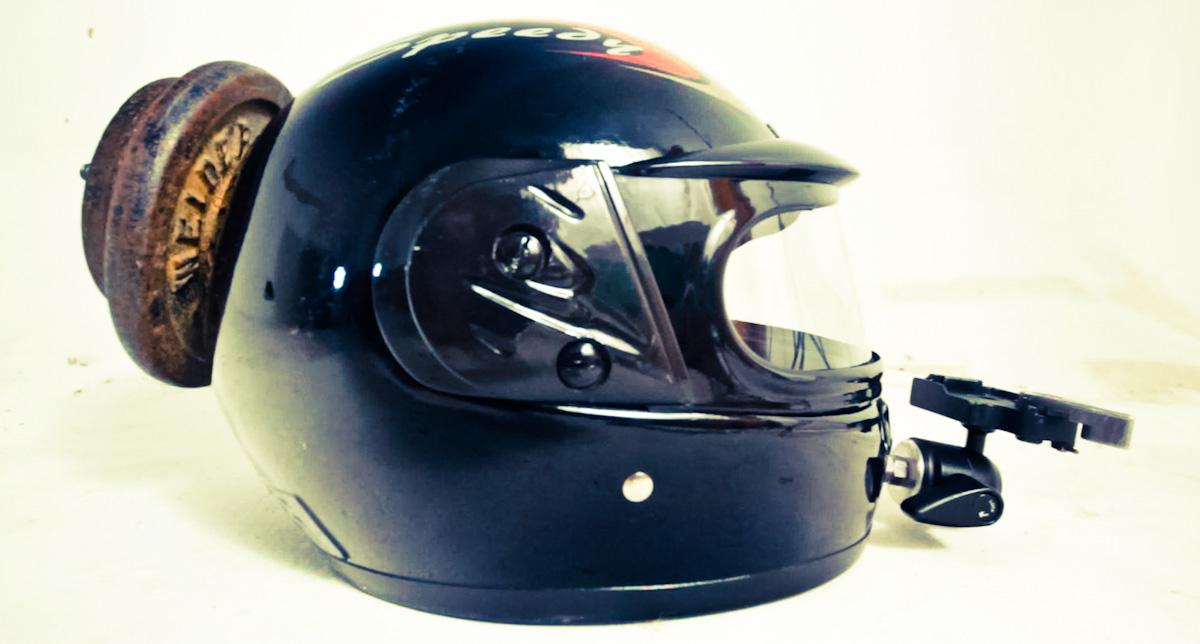 Montura para casco de moto POV (Planos Subjetivos)