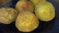 Bombas de queso picantes