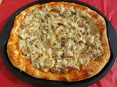 Pizza de pollo asado (aprovechamiento)