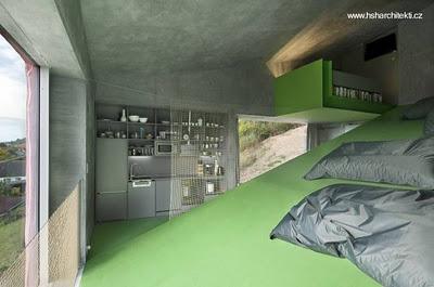 Moderna casa de diseño con sistema de cine. Moderna casa de diseño con sistema de cine.