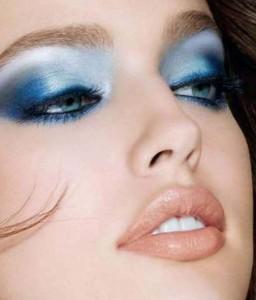 maquillaje-rostro ¿Para qué sirve el spray Fix de MAC?