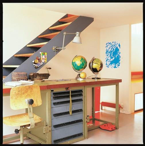 Un espacio propio en casa (A space of my own) Un espacio propio en casa (A space of my own)