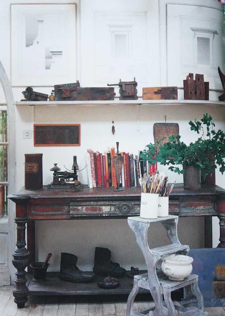 Un espacio propio en casa (A space of my own) Un espacio propio en casa (A space of my own)