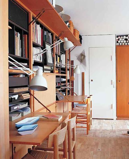 Un espacio propio en casa (A space of my own) Un espacio propio en casa (A space of my own)