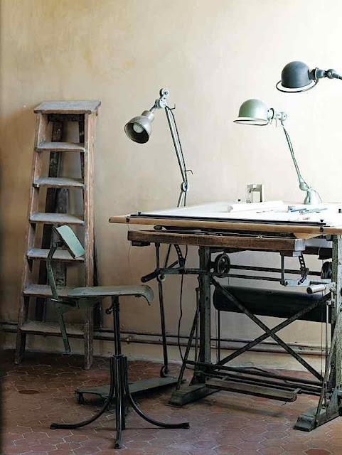 Un espacio propio en casa (A space of my own) Un espacio propio en casa (A space of my own)