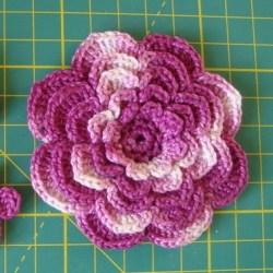 Flor crochet