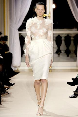 GIAMBATTISTA VALLI en París Alta Costura primavera verano 2012