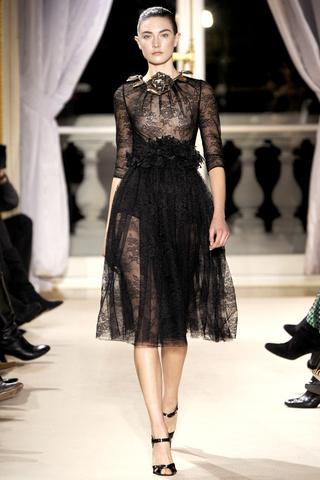 GIAMBATTISTA VALLI en París Alta Costura primavera verano 2012