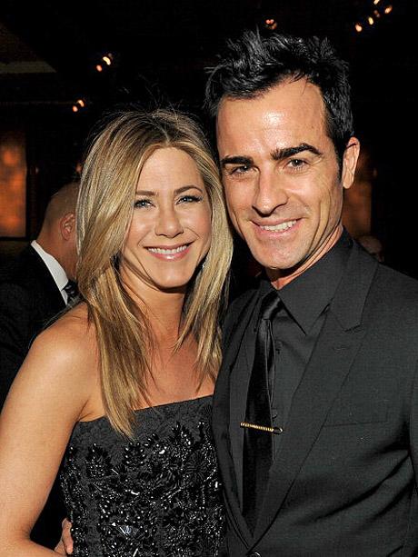 Looks: Jennifer Aniston Looks: Jennifer Aniston