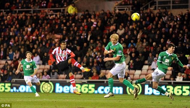 El Sunderland barre al Norwich