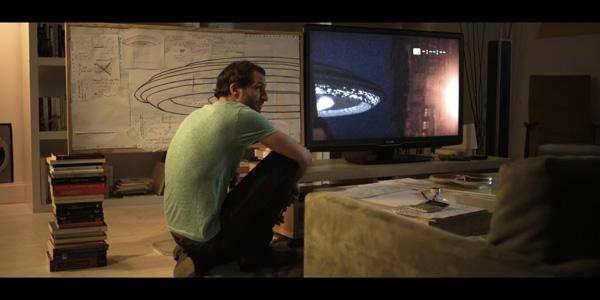 extra12 Cartel y fotos de Extraterrestre, de Nacho Vigalondo