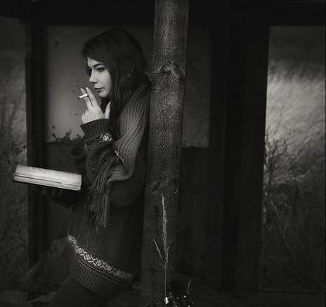 Primera noche, primer cigarro... Primera noche, primer cigarro...