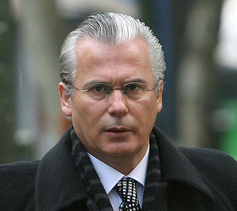 El Tribunal Supremo condena a Garzón a 11 años de inhabilitación El Tribunal Supremo condena a Garzón a 11 años de inhabilitación