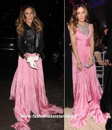 Sarah Jessica Parker, vestido de noche de Oscar de la Renta y cazadora motera. ¿Te gusta o te disgusta?