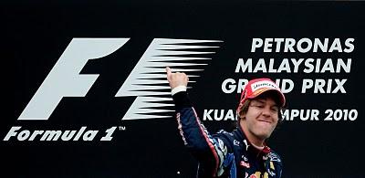 Doblete de Red Bull, abandono de Alonso y liderato para Massa en Sepang